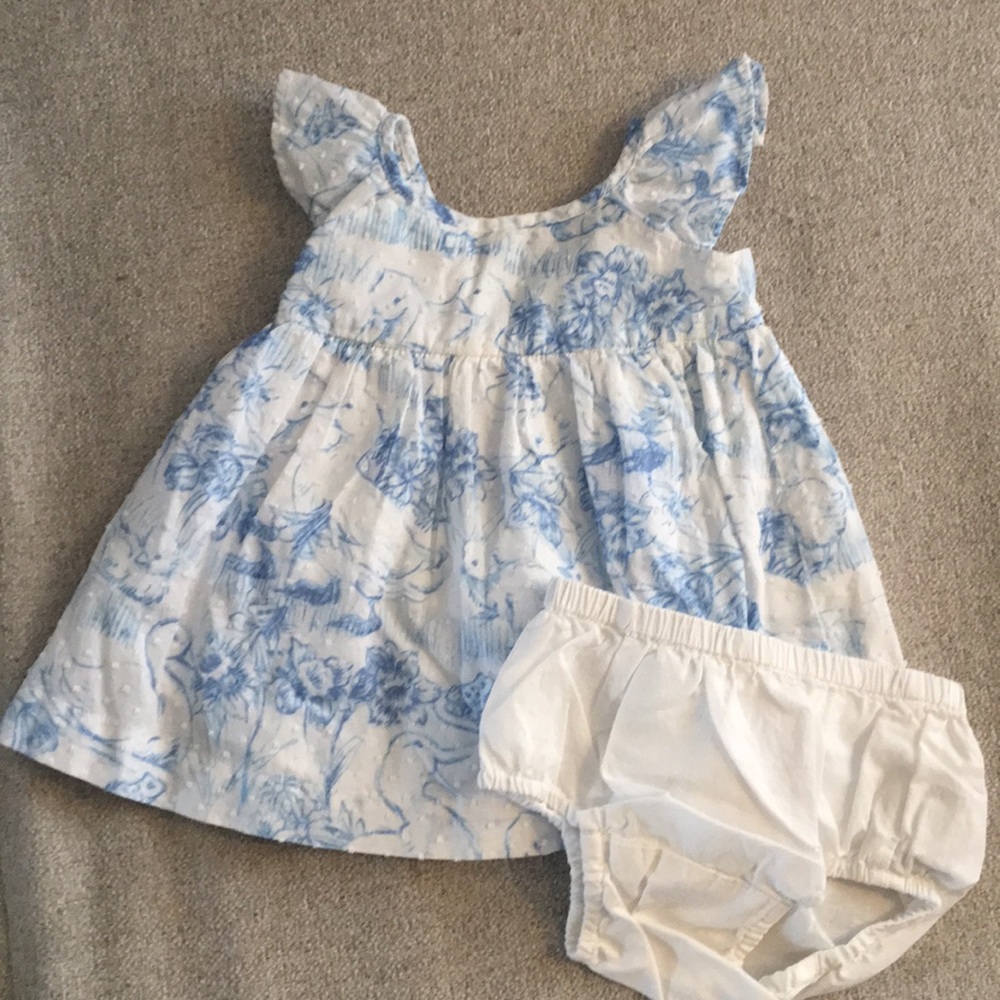 Beautiful Baby Gap dress 0-3 months EUC